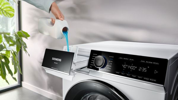 Visuel repr�sentant un lave-linge Siemens �quip� des commandes directTouch Plus