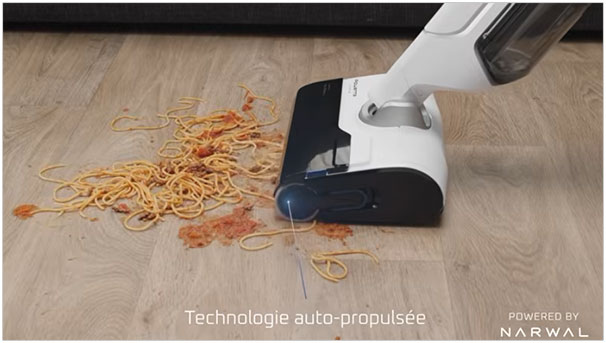 Visuel repr�sentant la brosse avec rouleau autopropuls� con�ue en partenariat avec Narwal