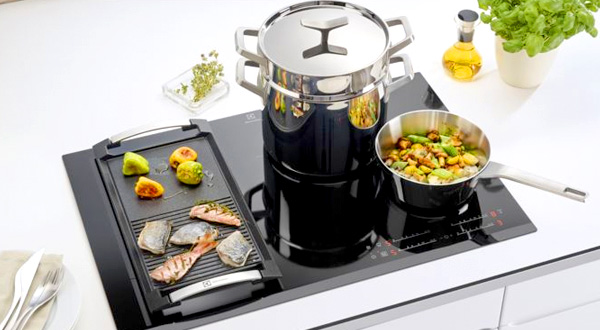 Table de cuisson Electrolux avec zone FlexiBridge