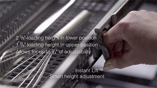 Visuel repr�sentant le tiroir � couverts InstantLift ajustable en hauteur pr�sent dans certains lave-vaisselles Asko