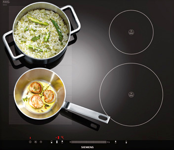 Illustration d'une autre configuration possible des foyers sur une table de cuisson flexible Table de cuisson flexible flexInduction - (crédit : Siemens)